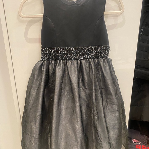 Girls formal dress good condition - Picture 6 of 7